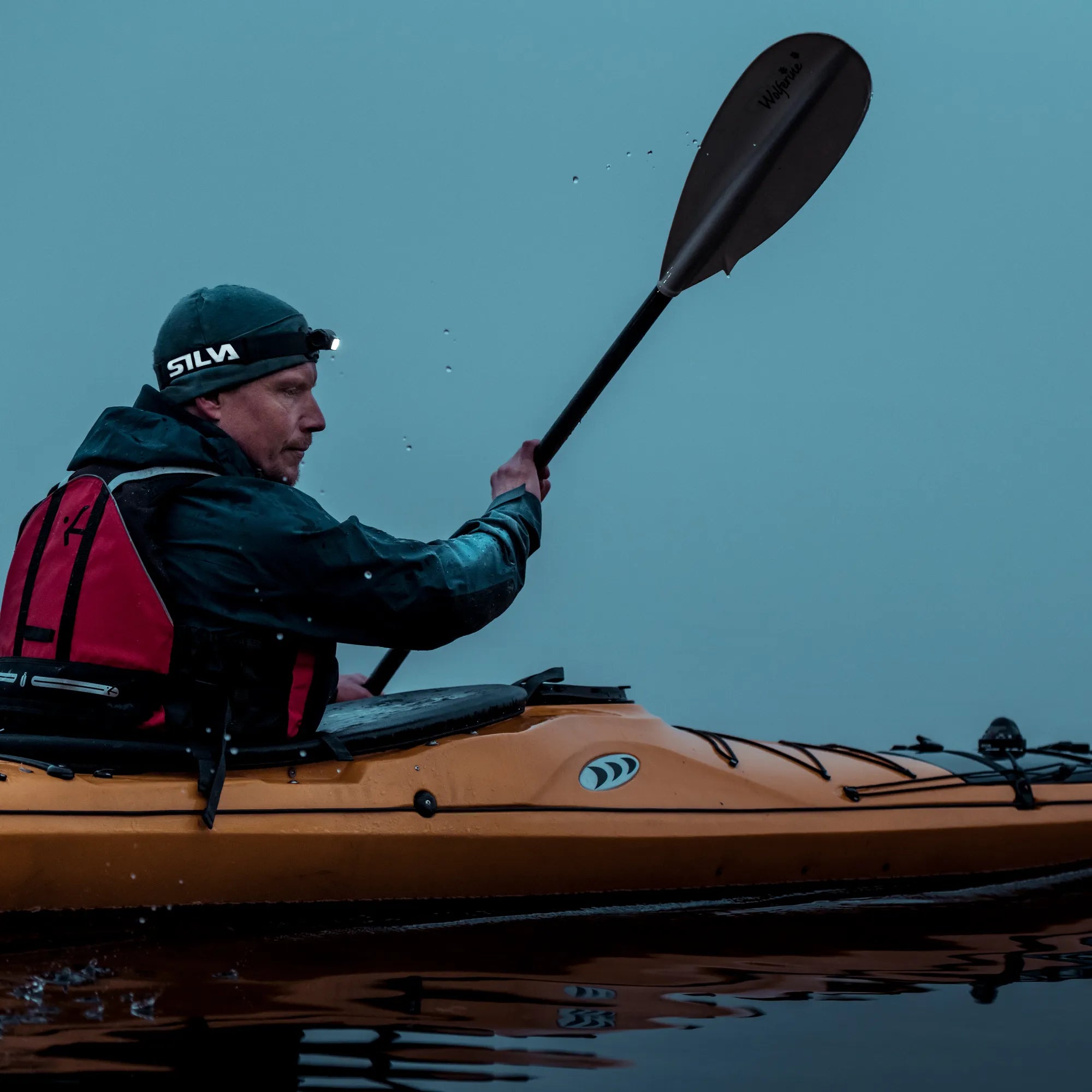 58 Kayak_36528-0751_36528-0755_lifestyle 5