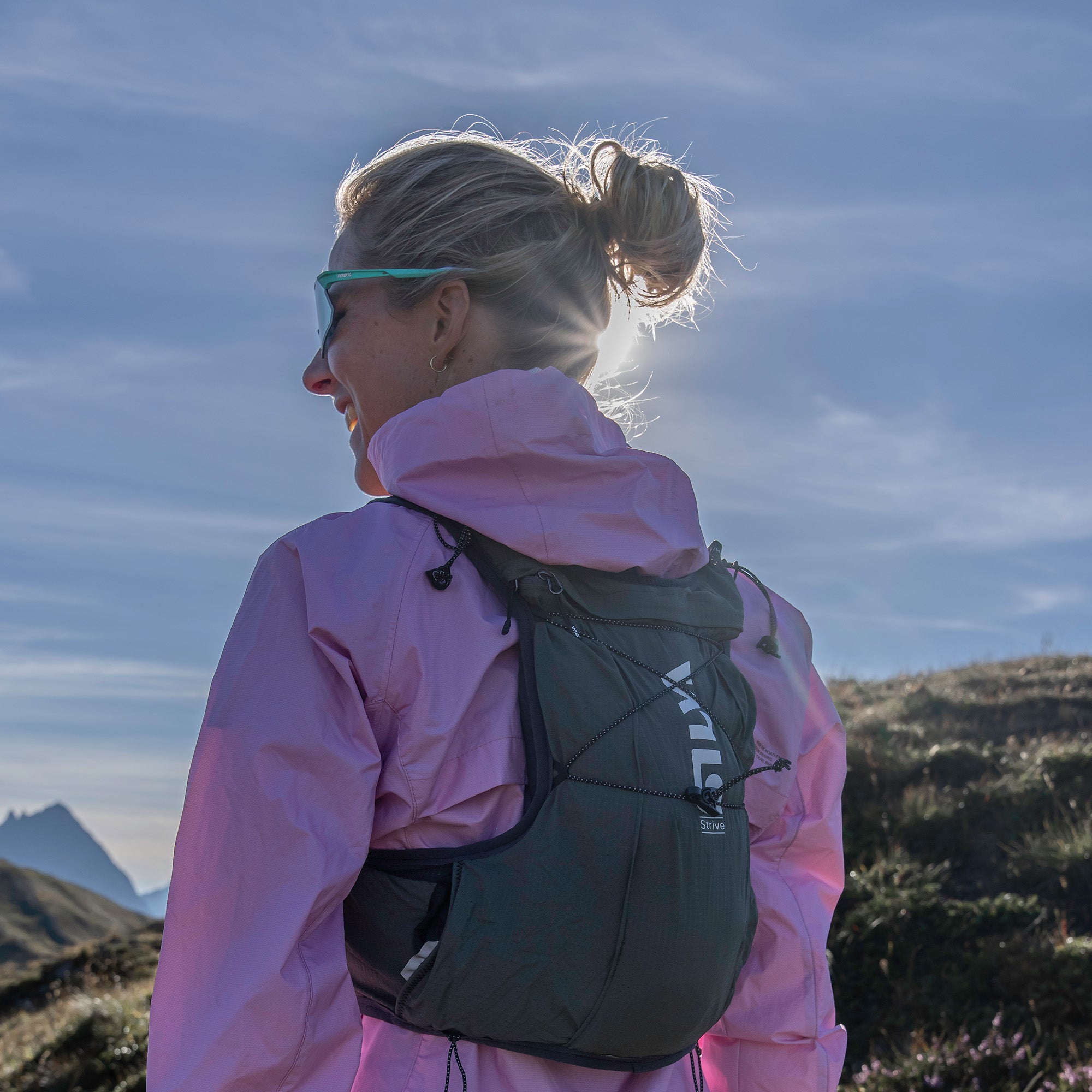 Strive 10 Running Vest (incl. 2 Soft Flasks)