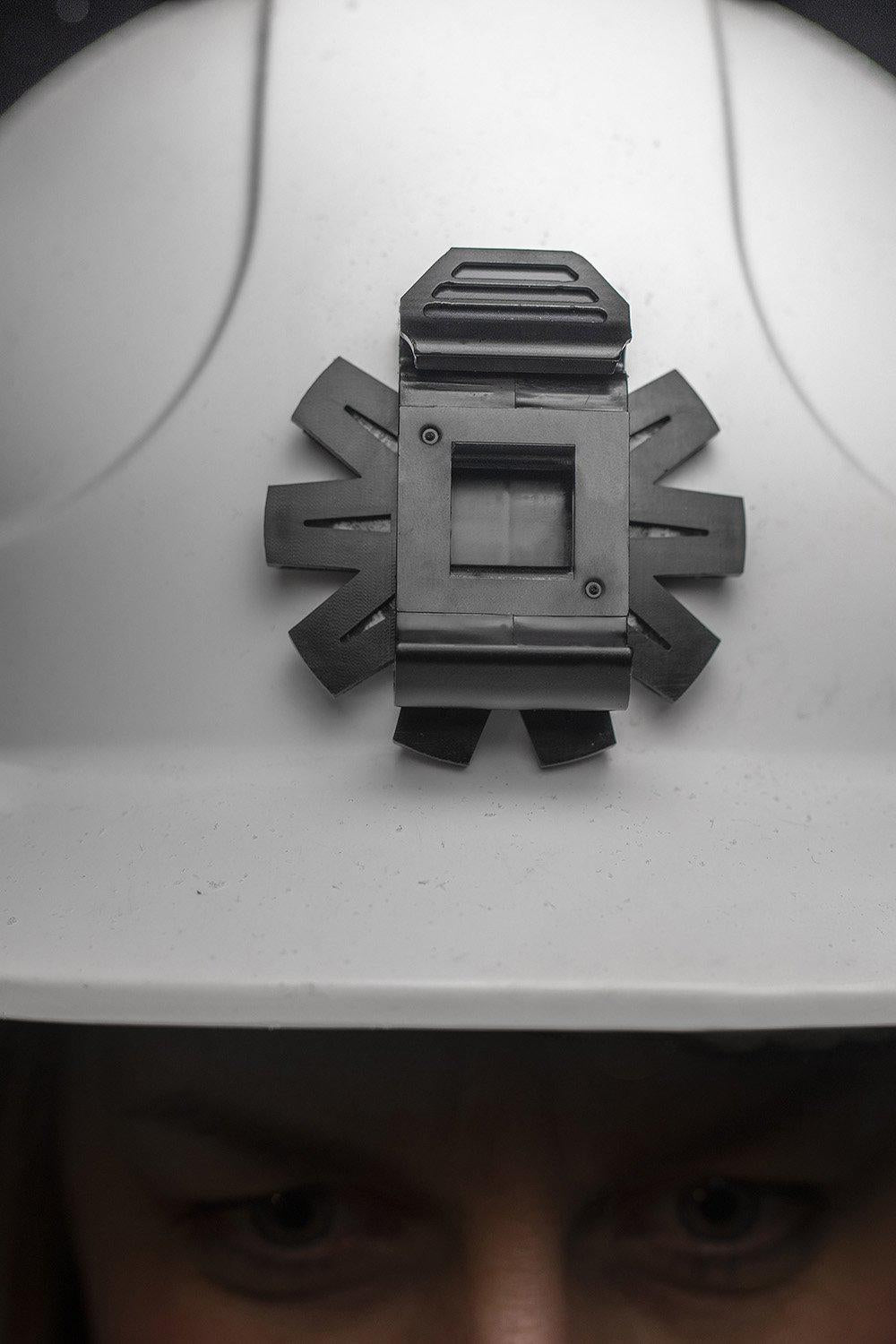 hoverImage_HeadlampHelmetBracketExplore
