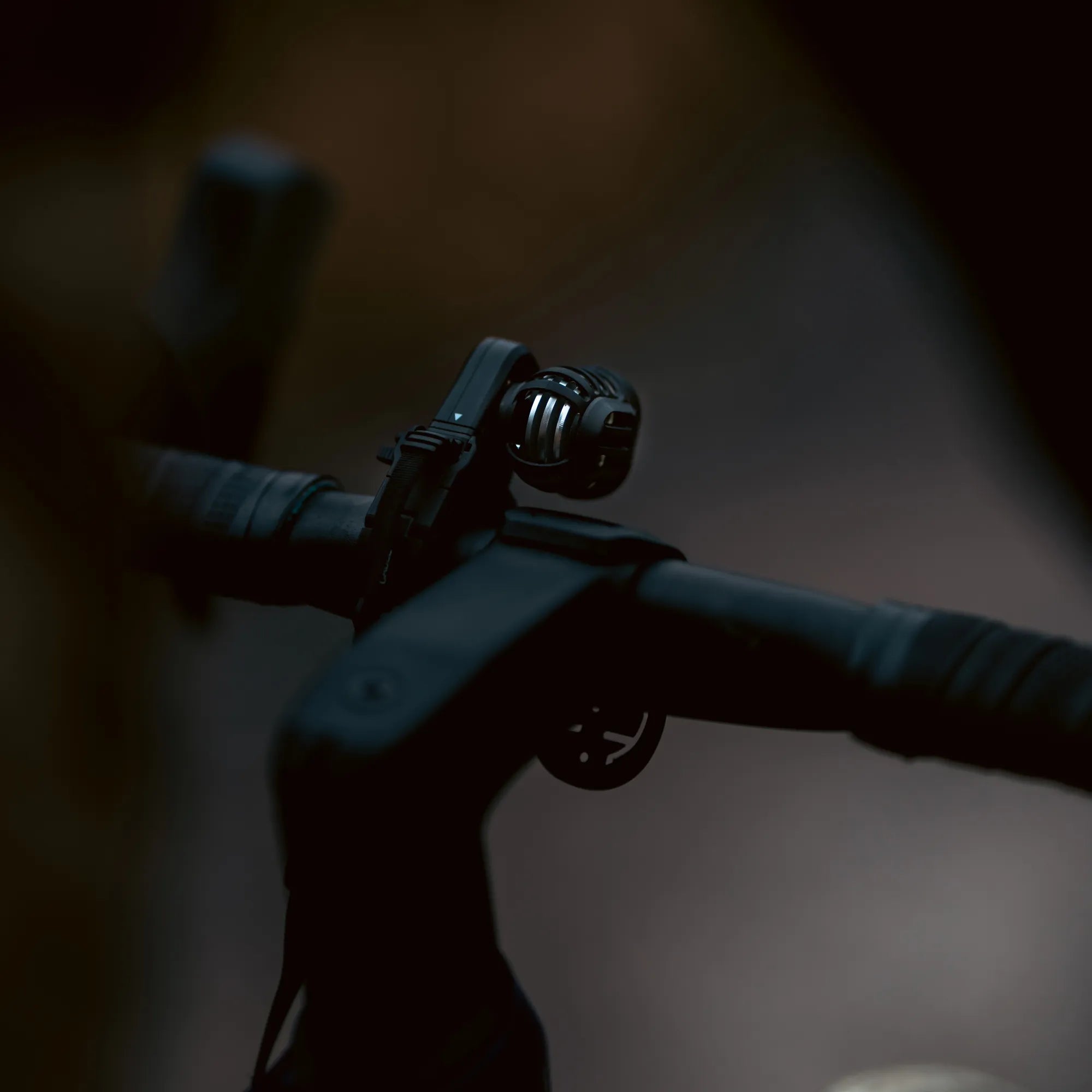 Free MTB 2500_38716_lifestyle on handlebar